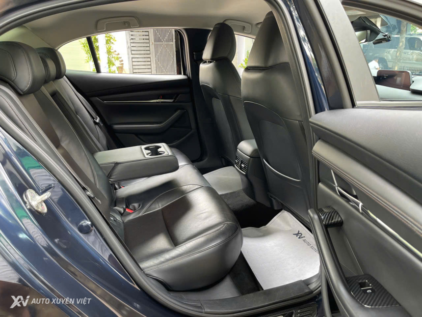 Mazda 3 1.5AT Luxury 2021 Mazda 3 1.5AT Luxury 2021