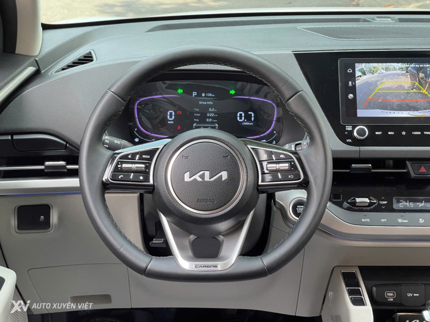 Kia Carens 1.5G Luxury 2024