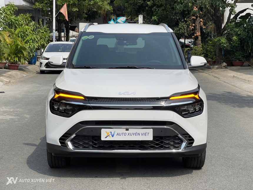 Kia Carens 1.5G Luxury 2024