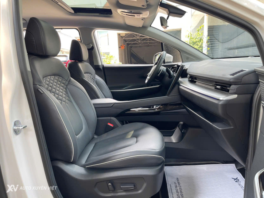 Hyundai Custin 2.0T Cao Cấp 2023 Hyundai Custin 2.0T Cao Cấp 2023