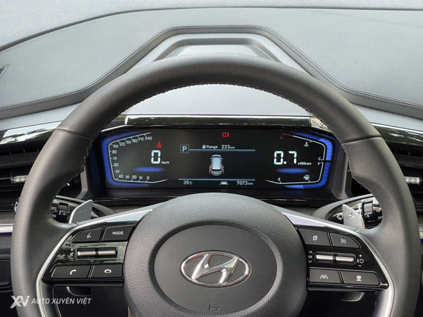 Hyundai Custin 2.0T Cao Cấp 2023 Hyundai Custin 2.0T Cao Cấp 2023