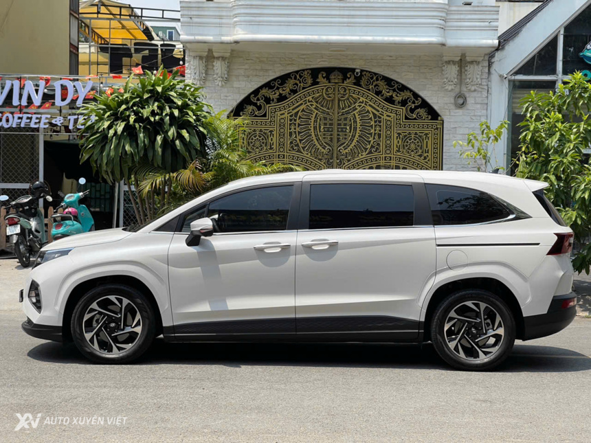Hyundai Custin 2.0T Cao Cấp 2023 Hyundai Custin 2.0T Cao Cấp 2023