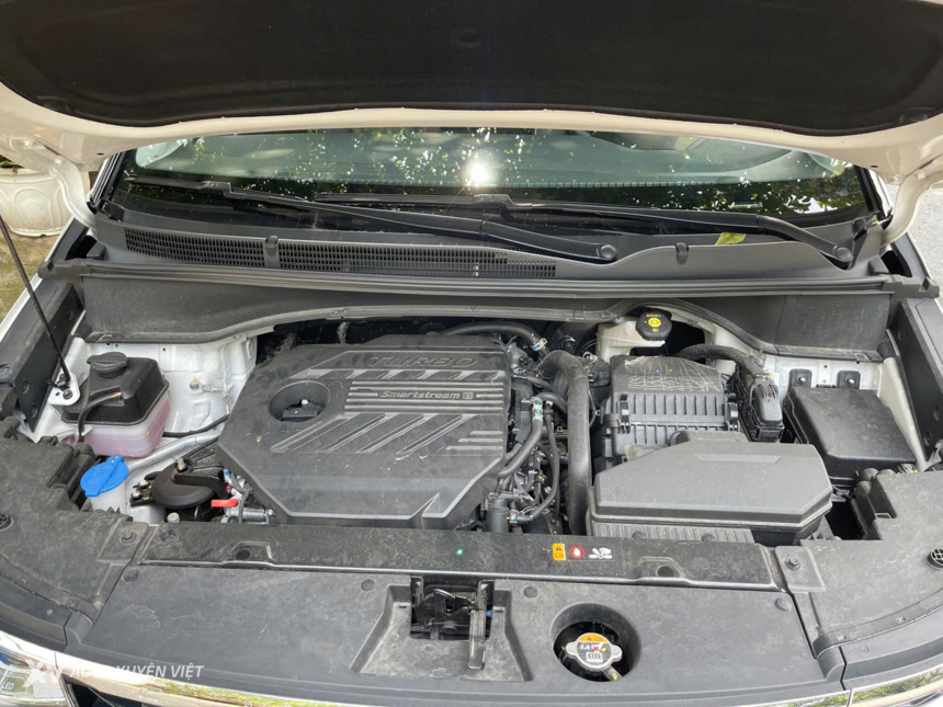Hyundai Custin 2.0T Cao Cấp 2023 Hyundai Custin 2.0T Cao Cấp 2023