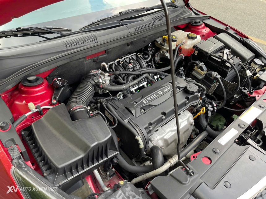 Chevrolet Cruze LS 1.6MT 2014