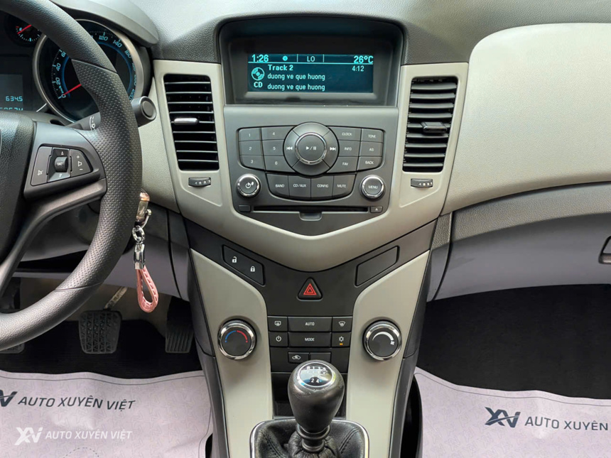 Chevrolet Cruze LS 1.6MT 2014