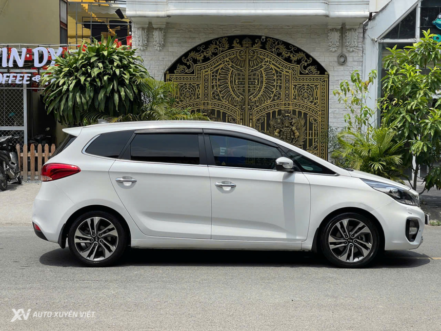 Kia Rondo 2.0 GATH 2016 Mẫu Mới 2017