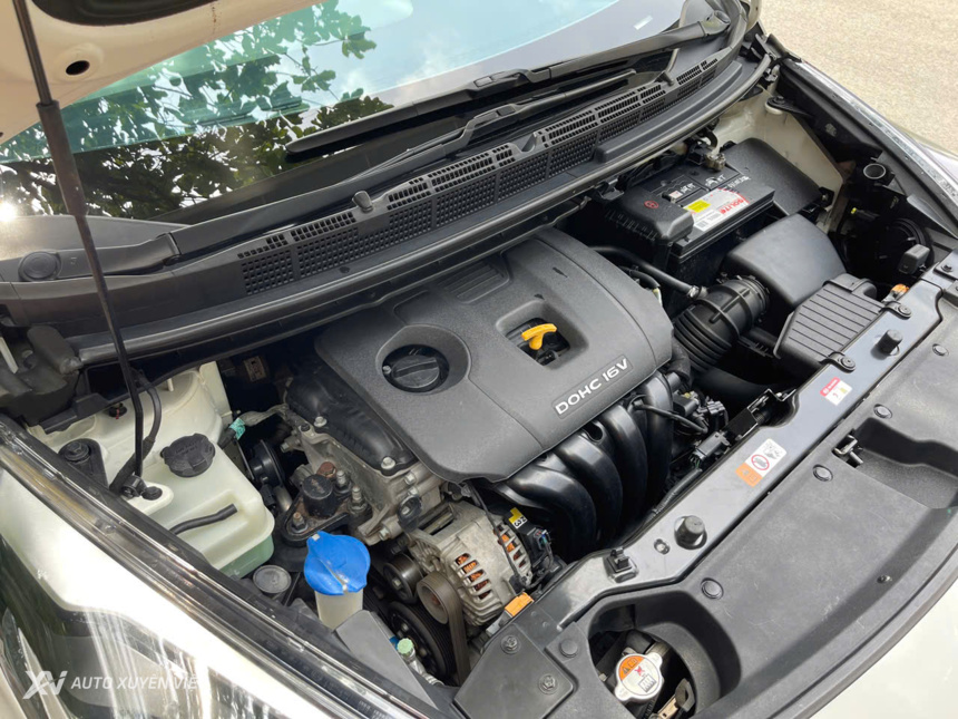 Kia Rondo 2.0 GATH 2016 Mẫu Mới 2017