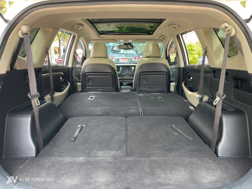 Kia Rondo 2.0 GATH 2016 Mẫu Mới 2017