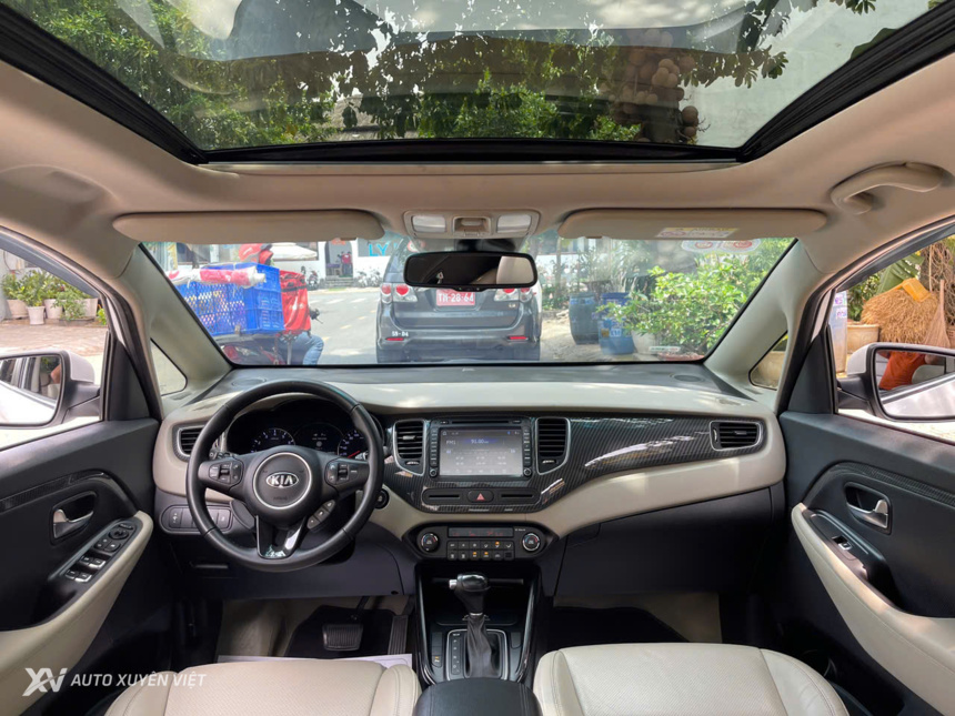 Kia Rondo 2.0 GATH 2016 Mẫu Mới 2017