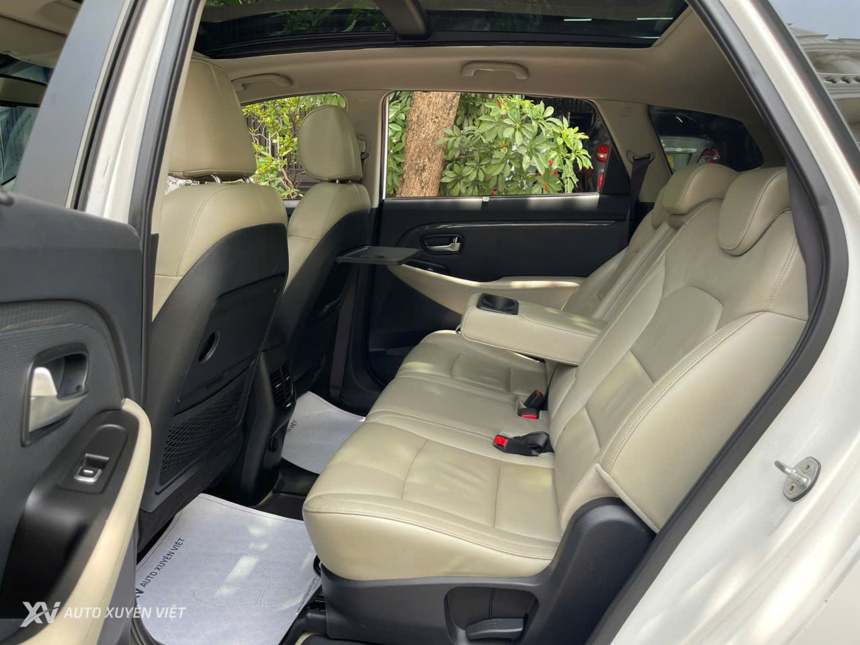 Kia Rondo 2.0 GATH 2016 Mẫu Mới 2017