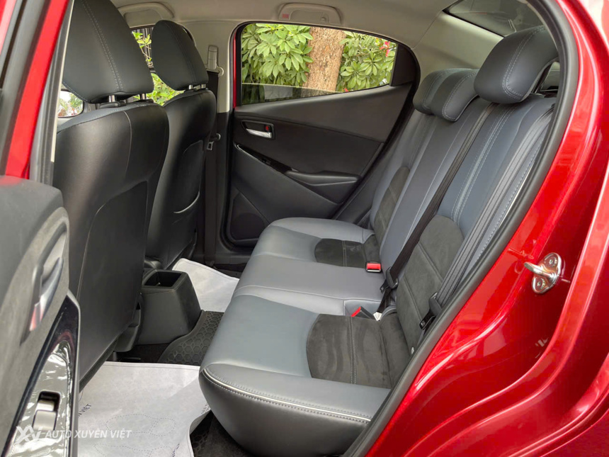 Mazda 2 1.5AT Luxury 2023