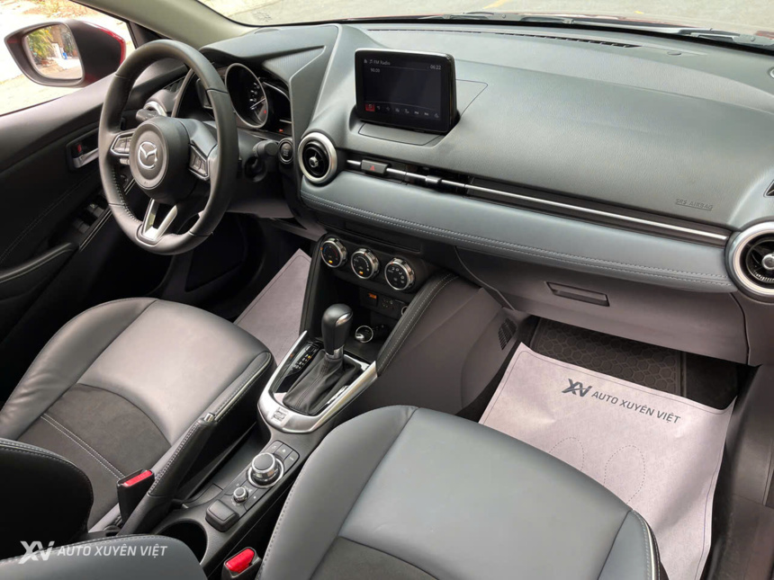 Mazda 2 1.5AT Luxury 2023