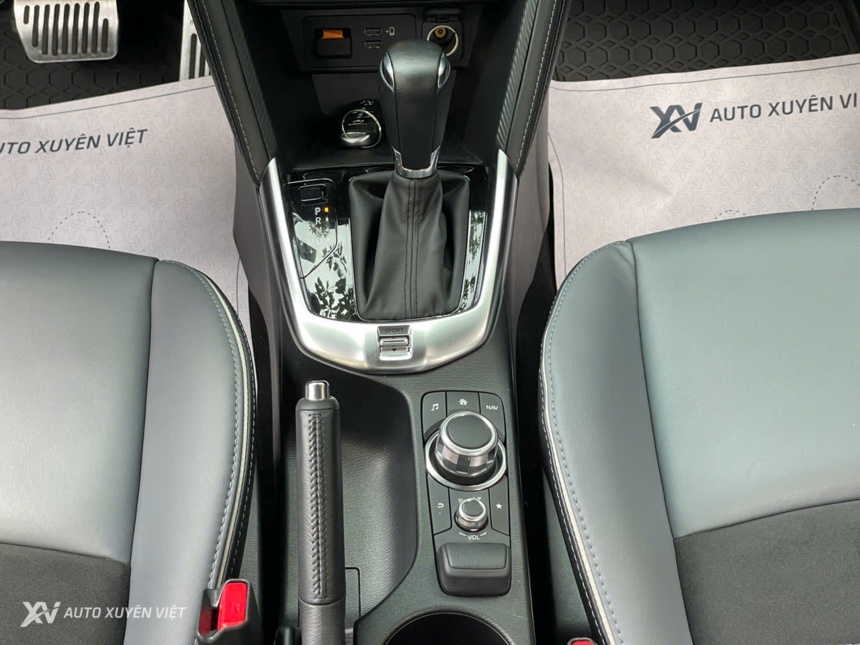 Mazda 2 1.5AT Luxury 2023