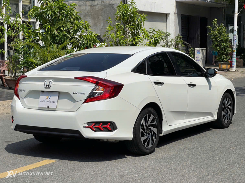 Honda Civic 1.8E 2018