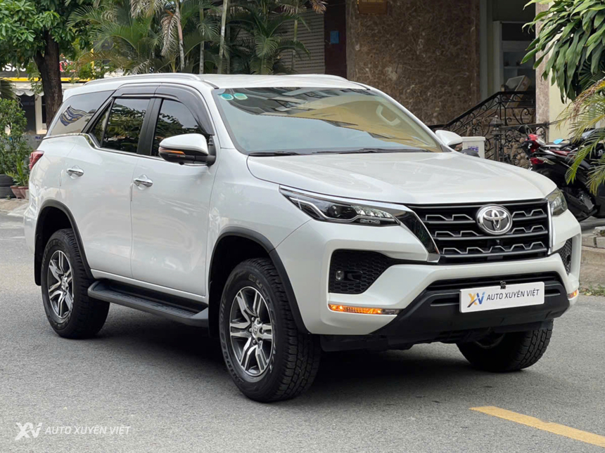 Toyota Fortuner Máy Dầu 2.4L AT 2024