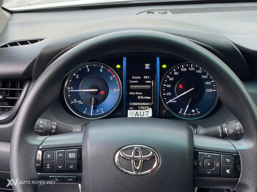 Toyota Fortuner Máy Dầu 2.4L AT 2024