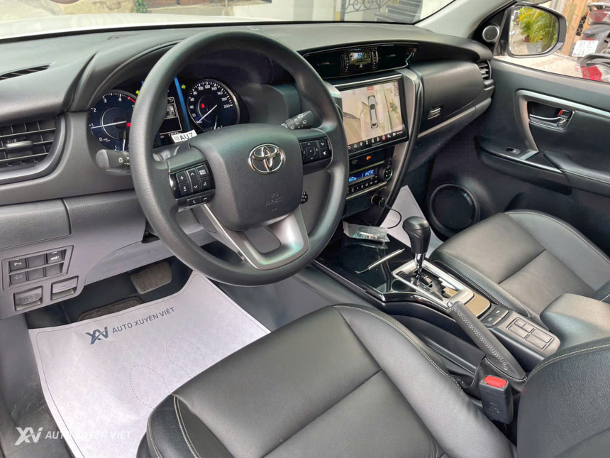 Toyota Fortuner Máy Dầu 2.4L AT 2024
