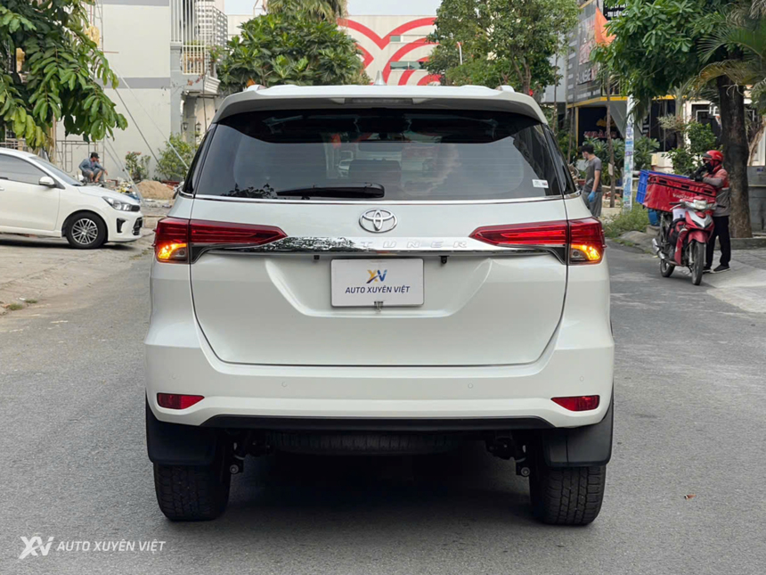 Toyota Fortuner Máy Dầu 2.4L AT 2024