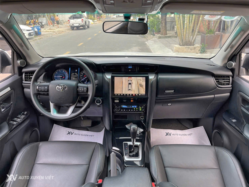 Toyota Fortuner Máy Dầu 2.4L AT 2024