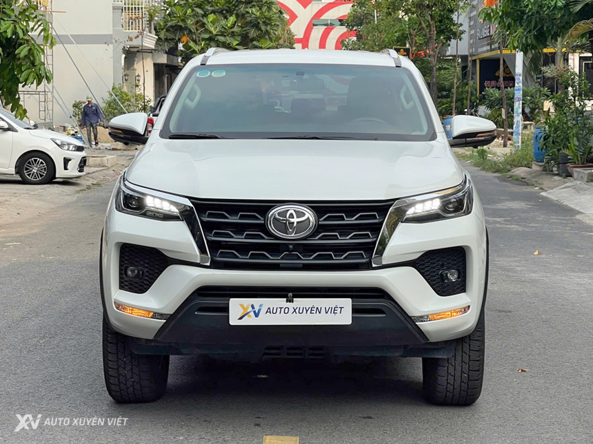 Toyota Fortuner Máy Dầu 2.4L AT 2024