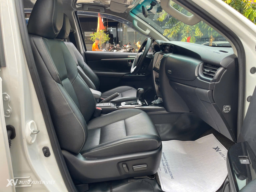 Toyota Fortuner Máy Dầu 2.4L AT 2024