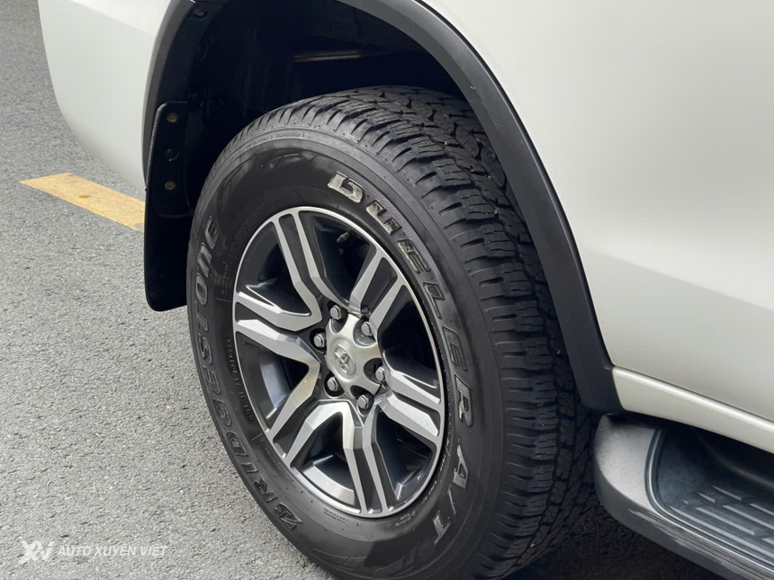 Toyota Fortuner Máy Dầu 2.4L AT 2024