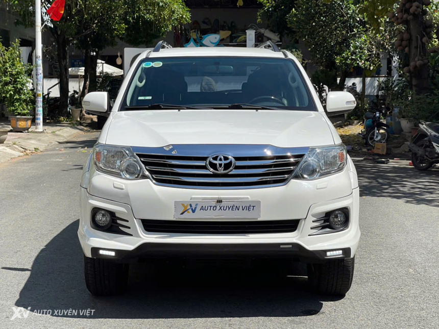 Toyota Fortuner TRD Sportivo 4x4AT 2015 Toyota Fortuner TRD Sportivo 4x4AT 2015