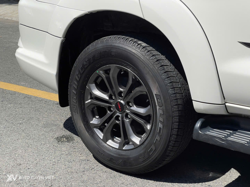 Toyota Fortuner TRD Sportivo 4x4AT 2015 Toyota Fortuner TRD Sportivo 4x4AT 2015