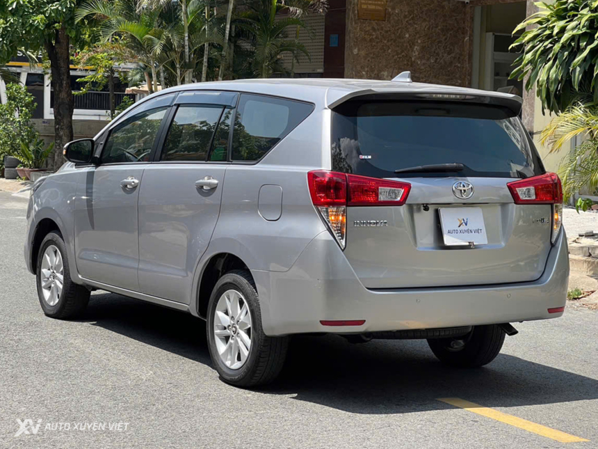 Toyota Innova 2.0E 2019