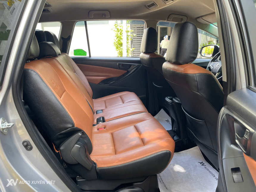 Toyota Innova 2.0E 2019