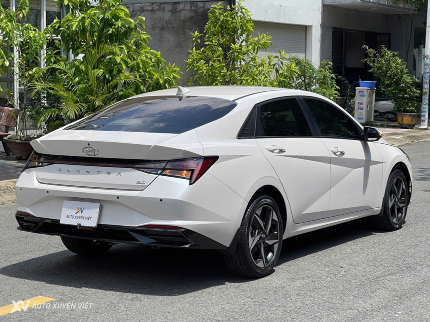 Hyundai Elantra 2.0AT 2022 Hyundai Elantra 2.0AT 2022
