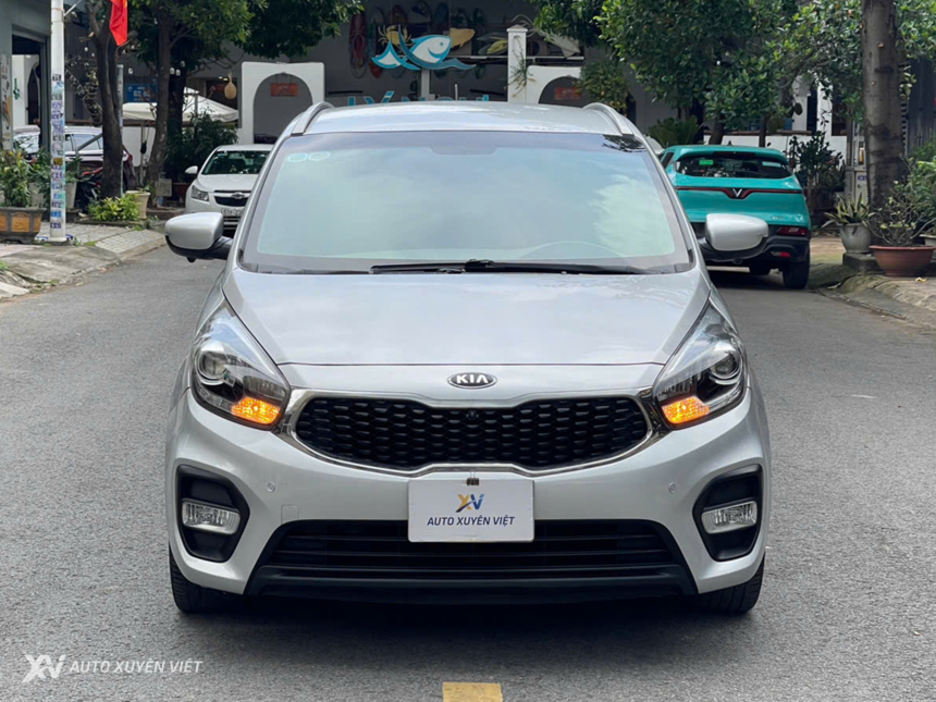 Kia Rondo 2.0 MT 2016 Kia Rondo 2.0 MT 2016