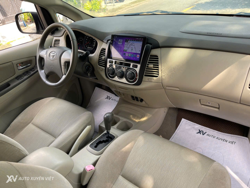 Toyota Innova 2.0 G AT 2013 Toyota Innova 2.0 G AT 2013