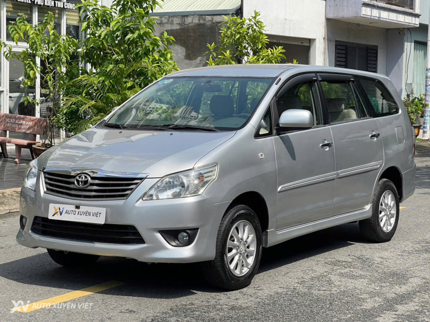 Toyota Innova 2.0 G AT 2013 Toyota Innova 2.0 G AT 2013