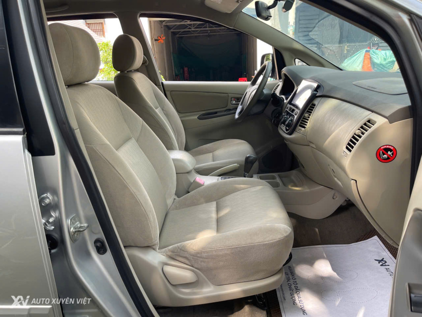 Toyota Innova 2.0 G AT 2013 Toyota Innova 2.0 G AT 2013