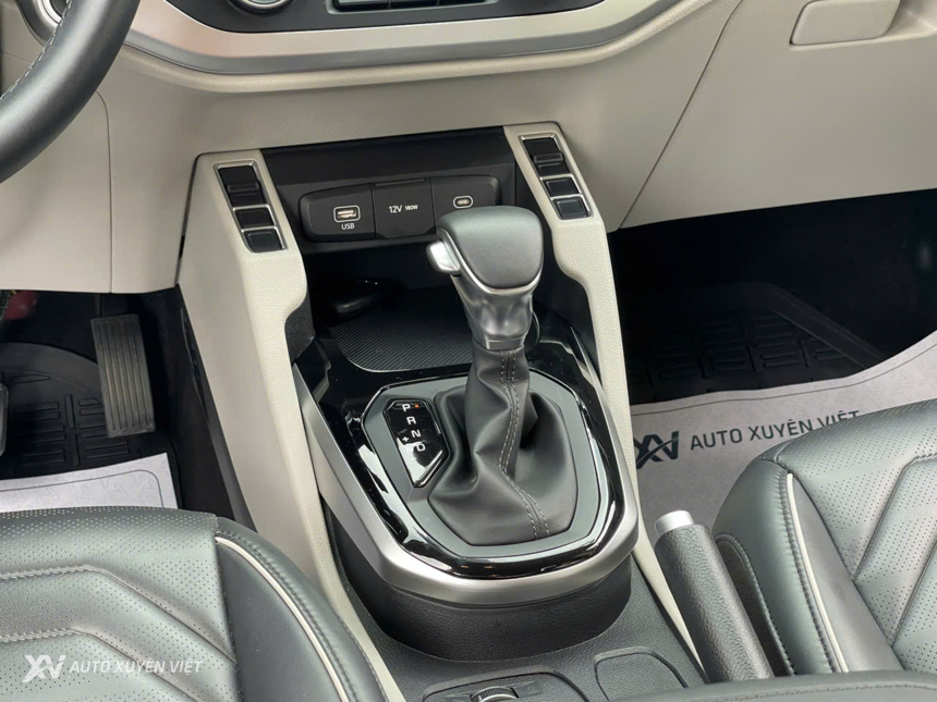 Kia Carens 1.5G IVT 2024