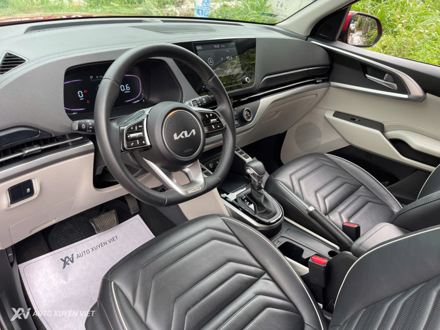 Kia Carens 1.5G IVT 2024