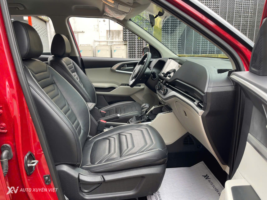 Kia Carens 1.5G IVT 2024