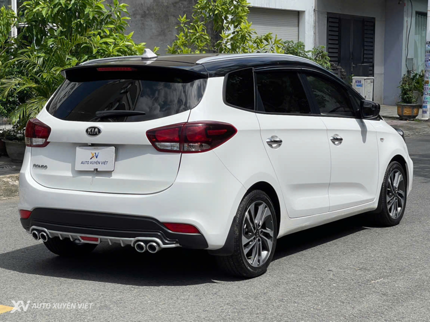 Kia Rondo 2.0 G MT 2022