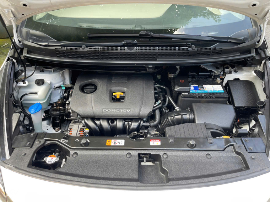 Kia Rondo 2.0 G MT 2022