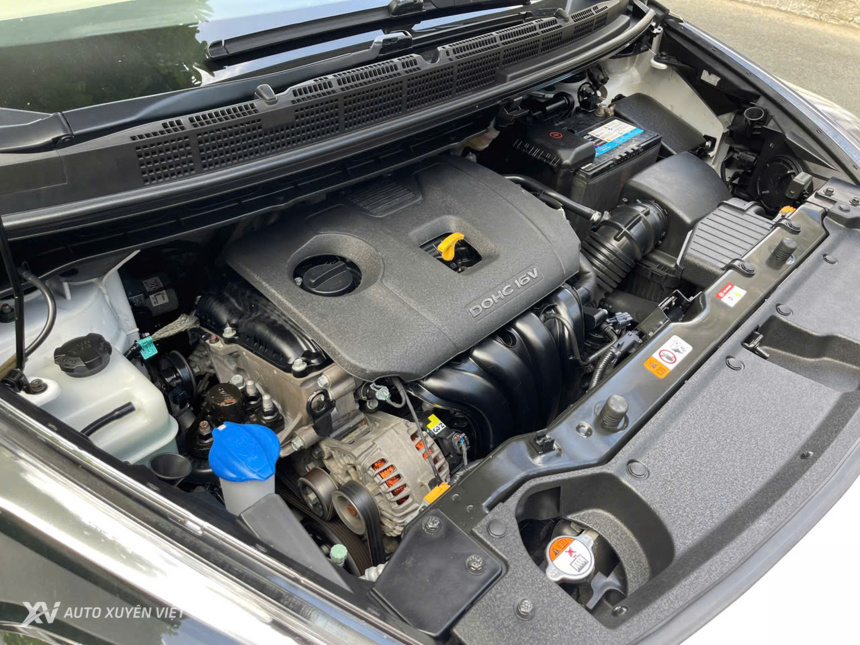 Kia Rondo 2.0 G MT 2022