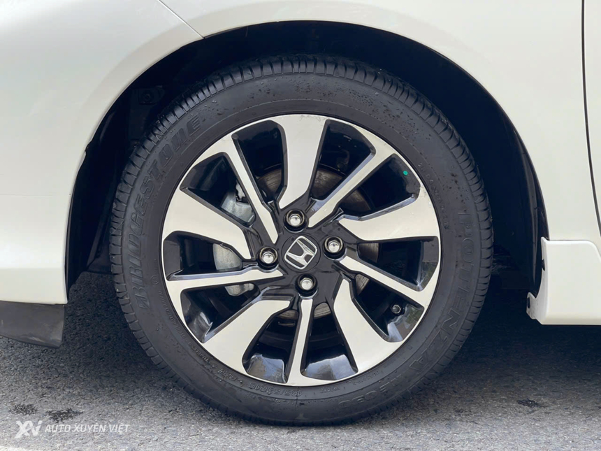 Honda Brio RS 1.2AT 2021