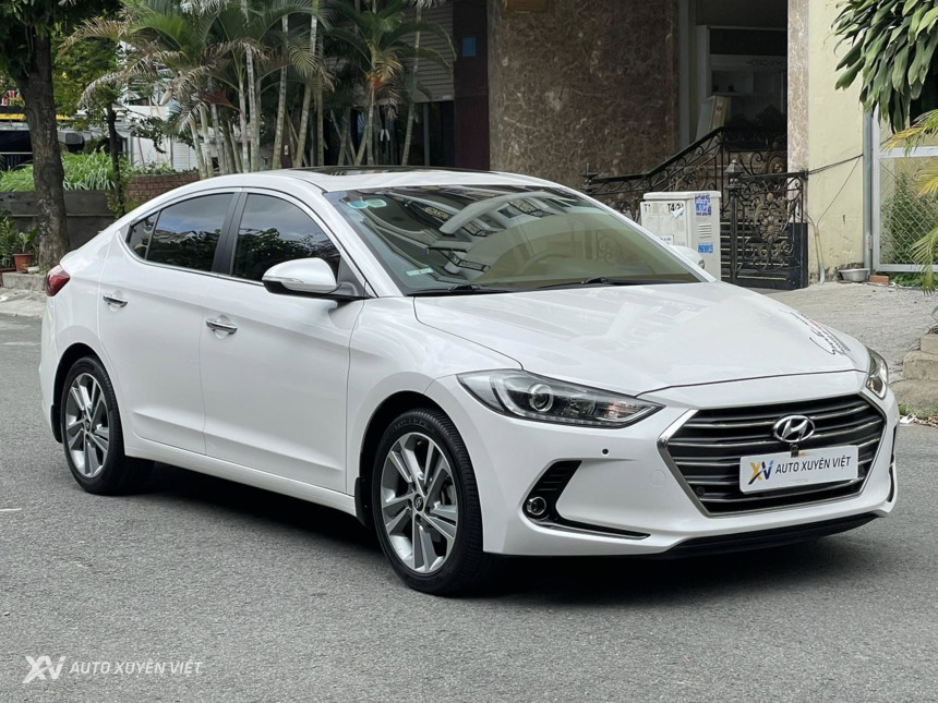 Hyundai Elantra 2.0AT 2018