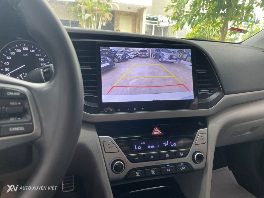 Hyundai Elantra 2.0AT 2018