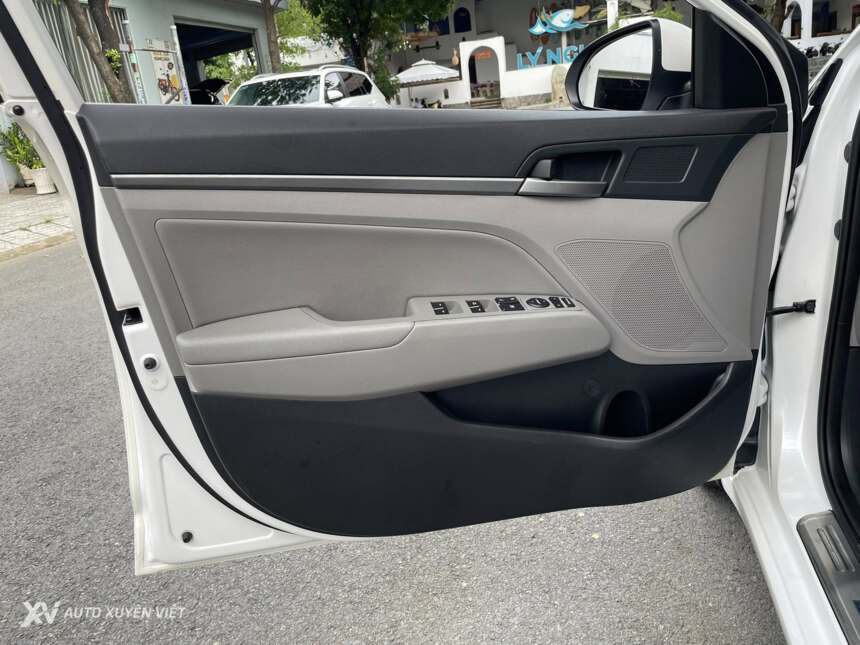 Hyundai Elantra 2.0AT 2018