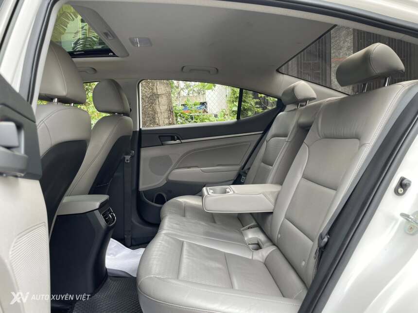 Hyundai Elantra 2.0AT 2018