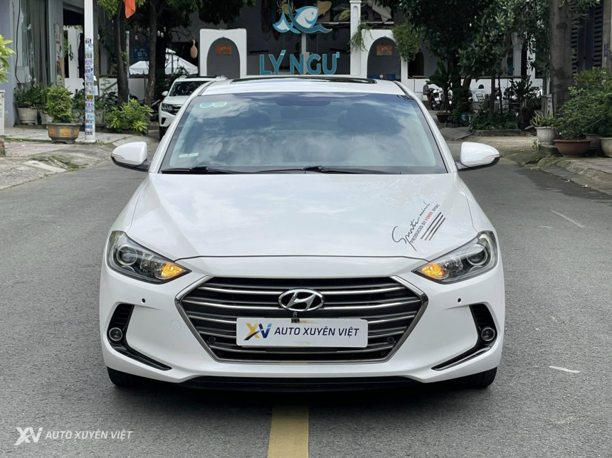 Hyundai Elantra 2.0AT 2018