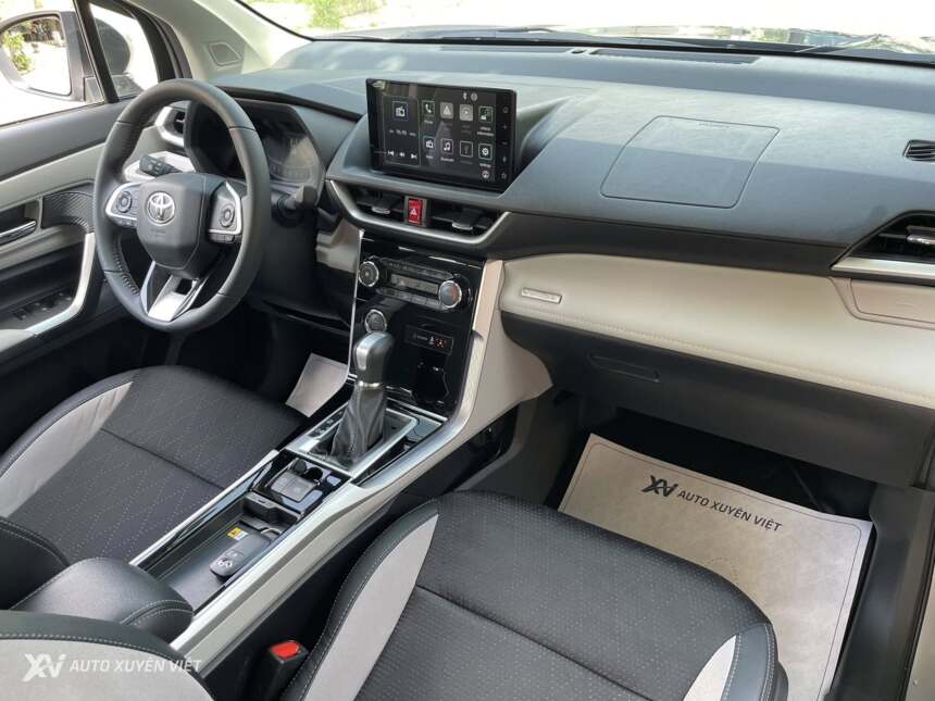 Toyota Veloz Cross Top 1.5 CVT 2024 Toyota Veloz Cross Top 1.5 CVT 2024