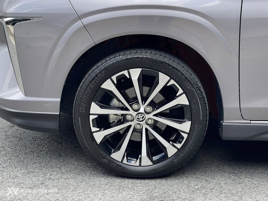 Toyota Veloz Cross Top 1.5 CVT 2024 Toyota Veloz Cross Top 1.5 CVT 2024