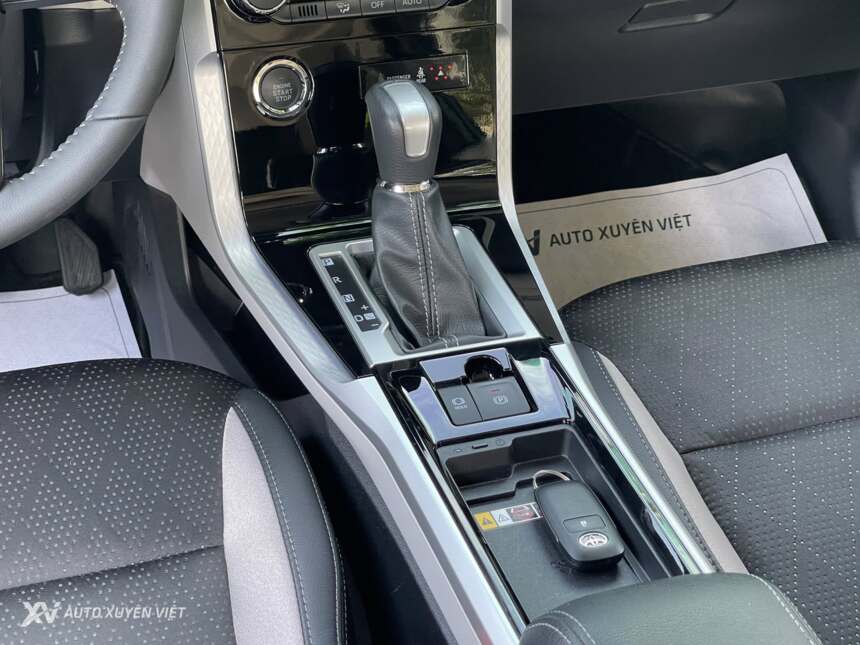 Toyota Veloz Cross Top 1.5 CVT 2024 Toyota Veloz Cross Top 1.5 CVT 2024